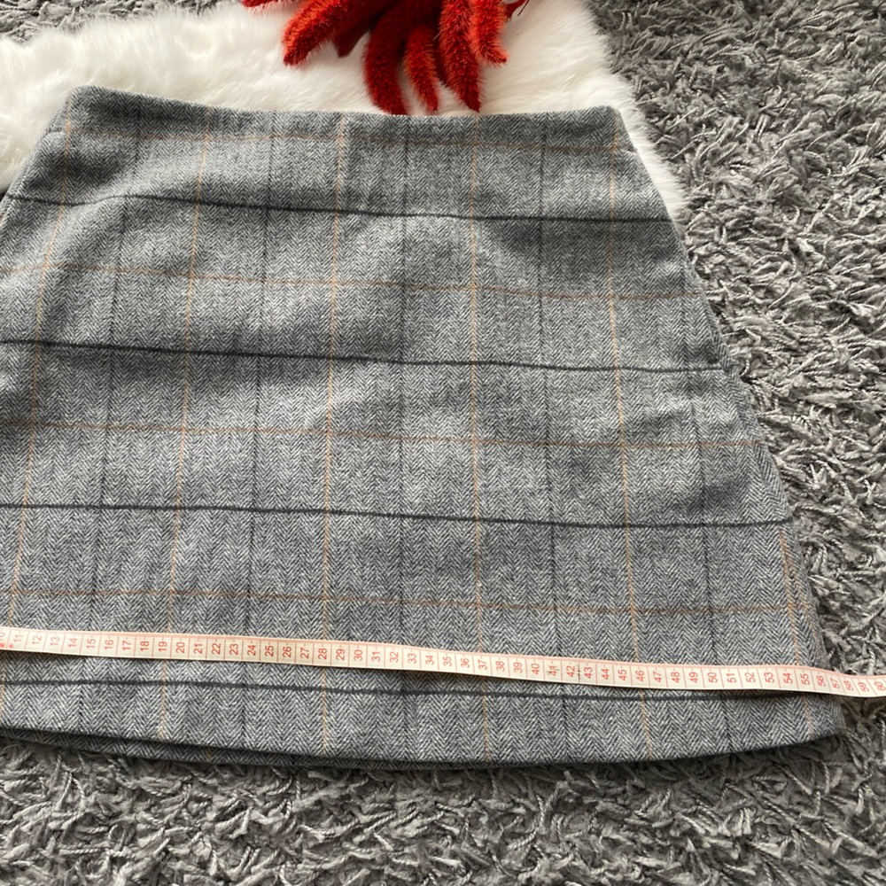 Uniqlo WOOL BLEND MINI SKIRT - Picture 9 of 9